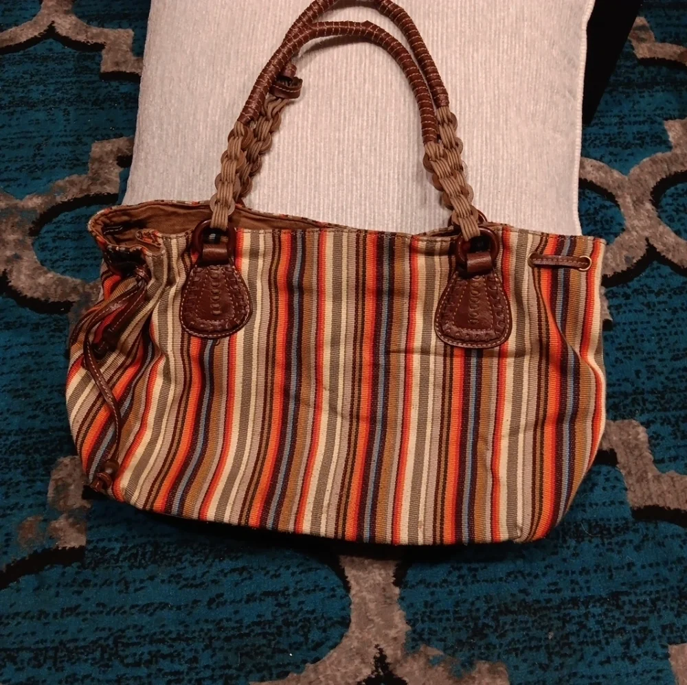 Fossil this medium